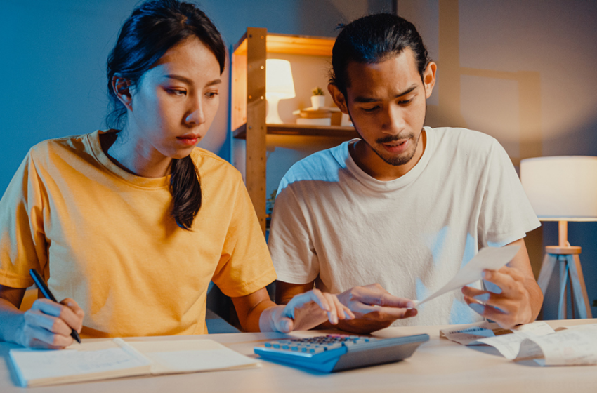  DÍA DE LA EDUCACIÓN FINANCIERA: 5 CONSEJOS QUE DEBERÍAS SEGUIR PARA ESTAR LIBRE DE DEUDAS Y CONSEGUIR LA LIBERTAD FINANCIERA.