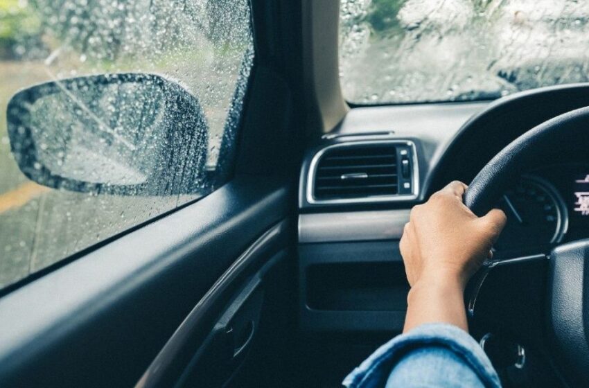  Vivir Seguros: 5 recomendaciones para conducir bajo la lluvia