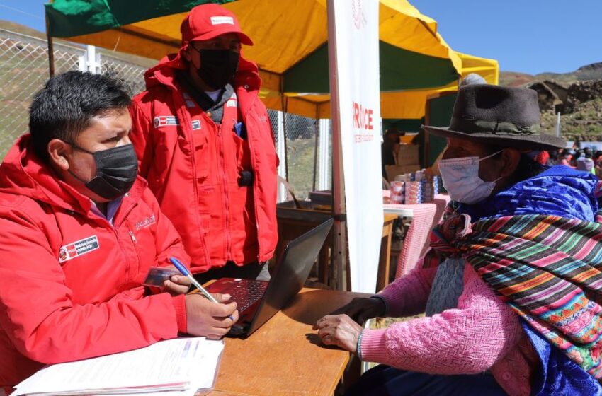  Caravana Multisectorial lleva servicios médicos y sociales a comunidades rurales en Huancavelica 