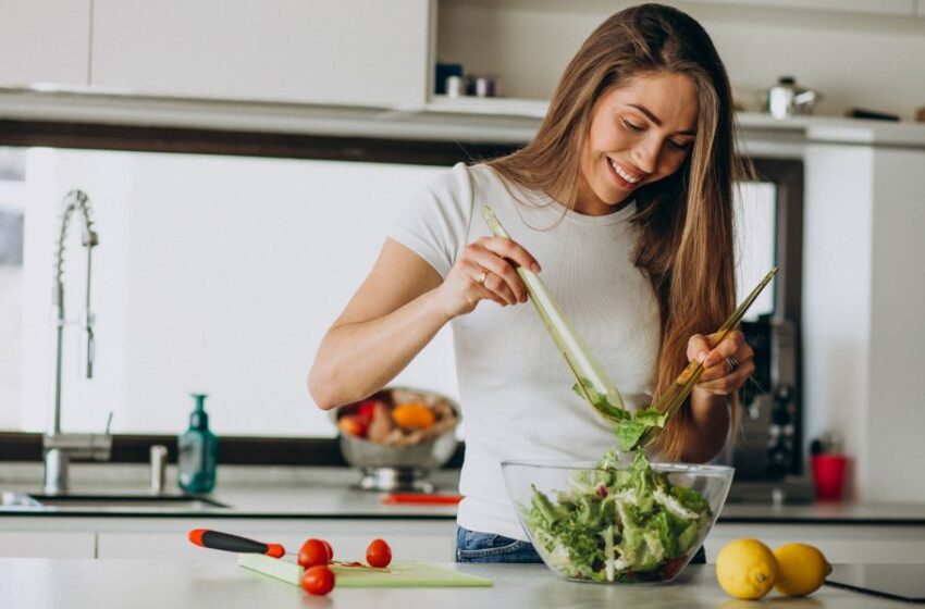  Día del Nutricionista: Recomendaciones para disminuir la sal en tus comidas  