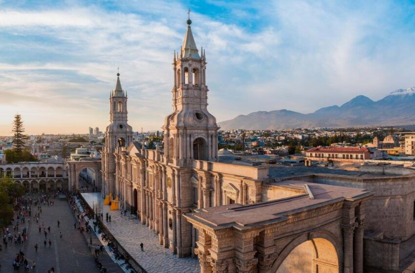  Descubre 5 lugares imprescindibles de visitar en Arequipa