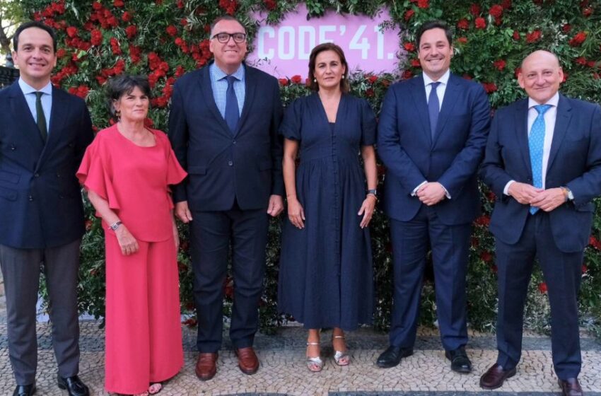  Extremadura Avante recibe el premio Semana de la Moda de Andalucía