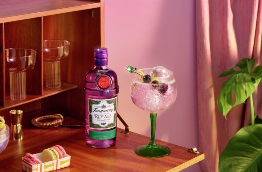  Día Internacional del Gin & Tonic: Prueba una receta que combina berries francesas y notas de vainilla de la mano de Tanqueray Royale