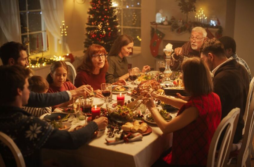  Temas tabú durante la cena de Navidad