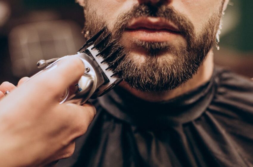  San Valentín: crece venta de máquinas afeitadoras para el cuidado y mantención de la barba en casa