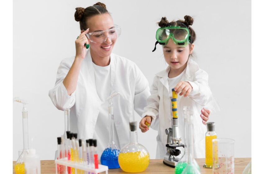  ¿Cómo ayudar a tu hija a elegir una carrera de ciencia y tecnología?