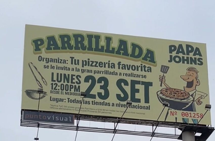  Papa Johns invitó a sus clientes a una parrillada