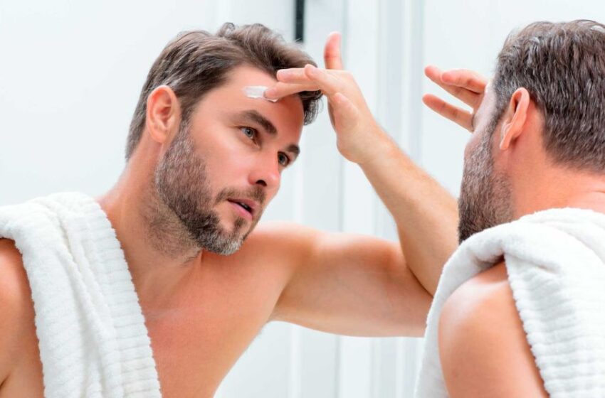  Cuidado masculino: 4 productos de skincare que todo hombre debe probar en esta temporada