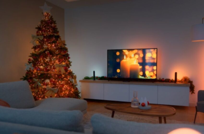  Transforma tu sala en un cine navideño con iluminación inteligente