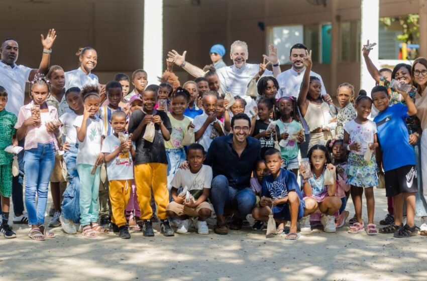  El Tren de Chocolate de los sueños viajó para deleitar a los niños de las comunidades de Ararca Y Santa Ana en Barú