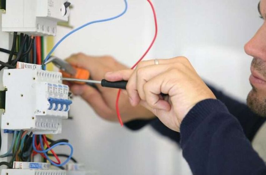  ¿Cables antiguos en casa? Descubre por qué renovarlos y evitar accidentes eléctricos